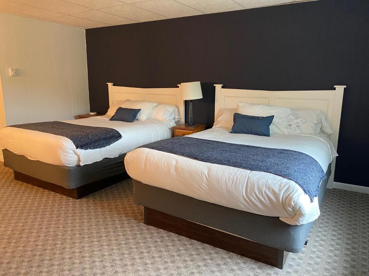 Hotel Catskill Seasons