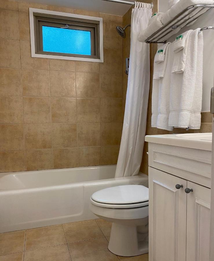 Catskill Seasons Hotel 3*